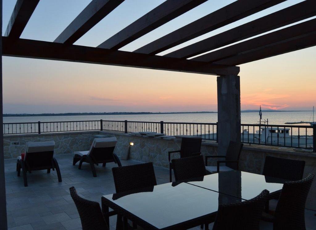 Sea View Apartments Nina Vrsi Ruang foto