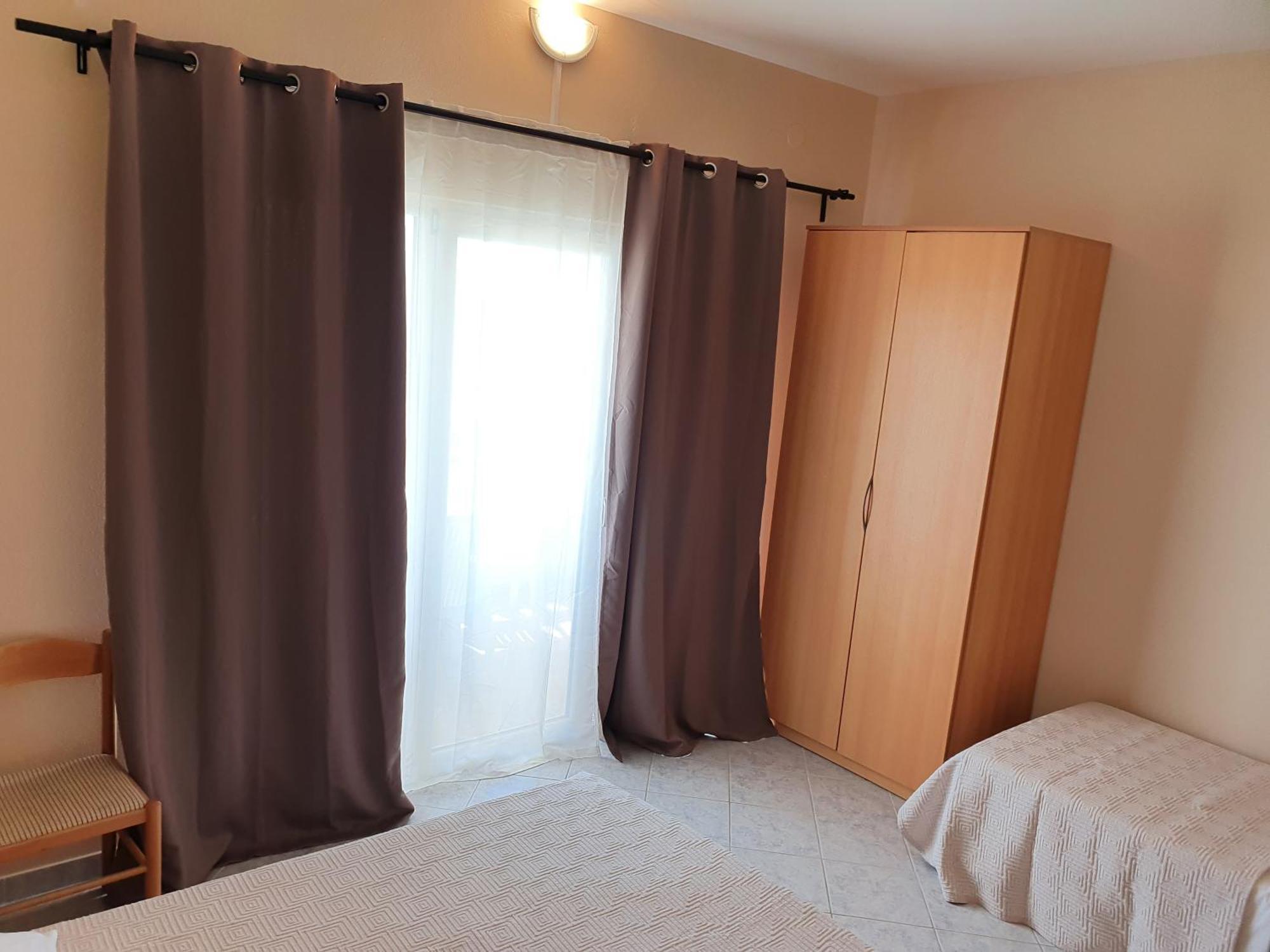 Sea View Apartments Nina Vrsi Bagian luar foto