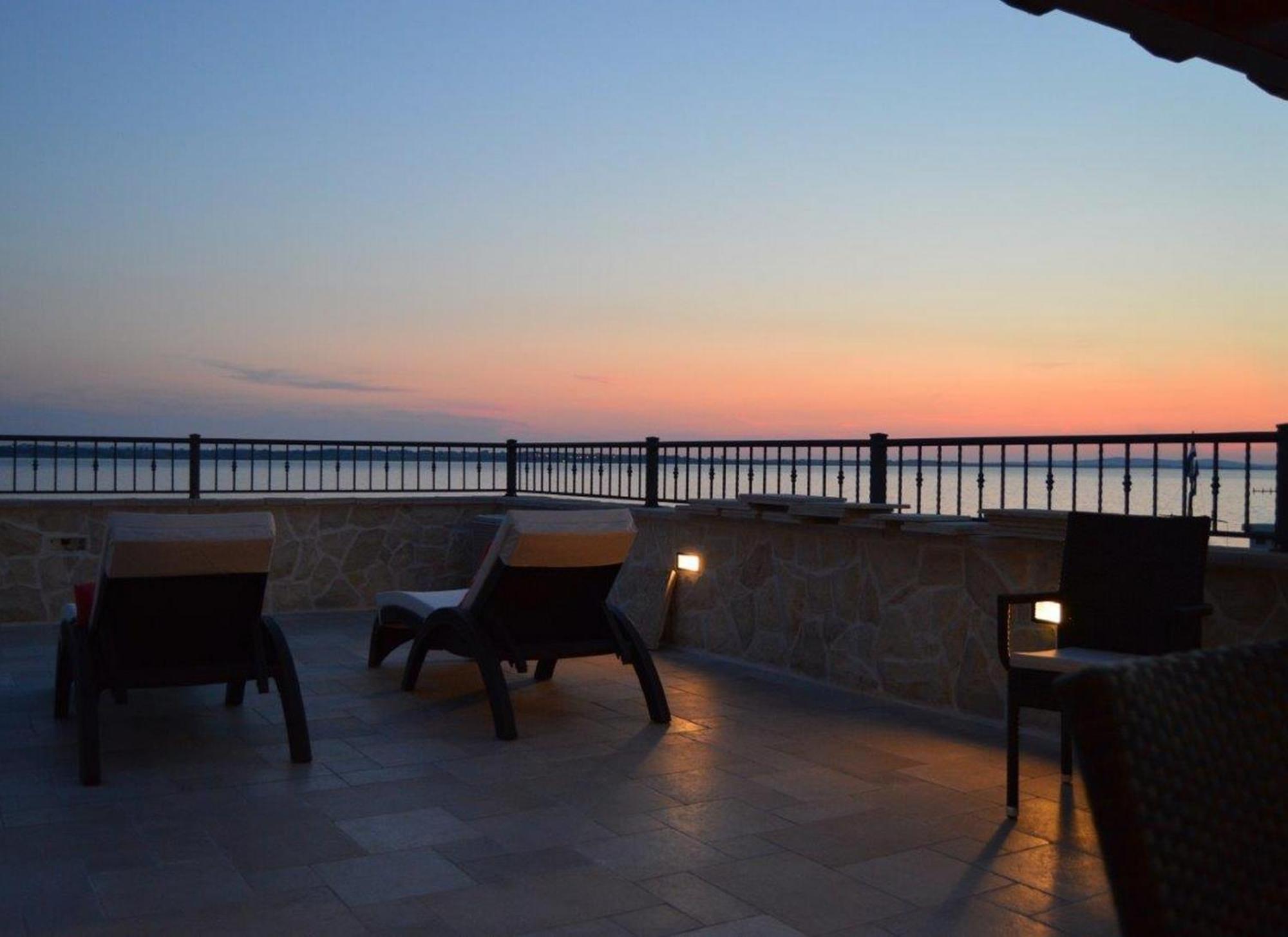Sea View Apartments Nina Vrsi Ruang foto