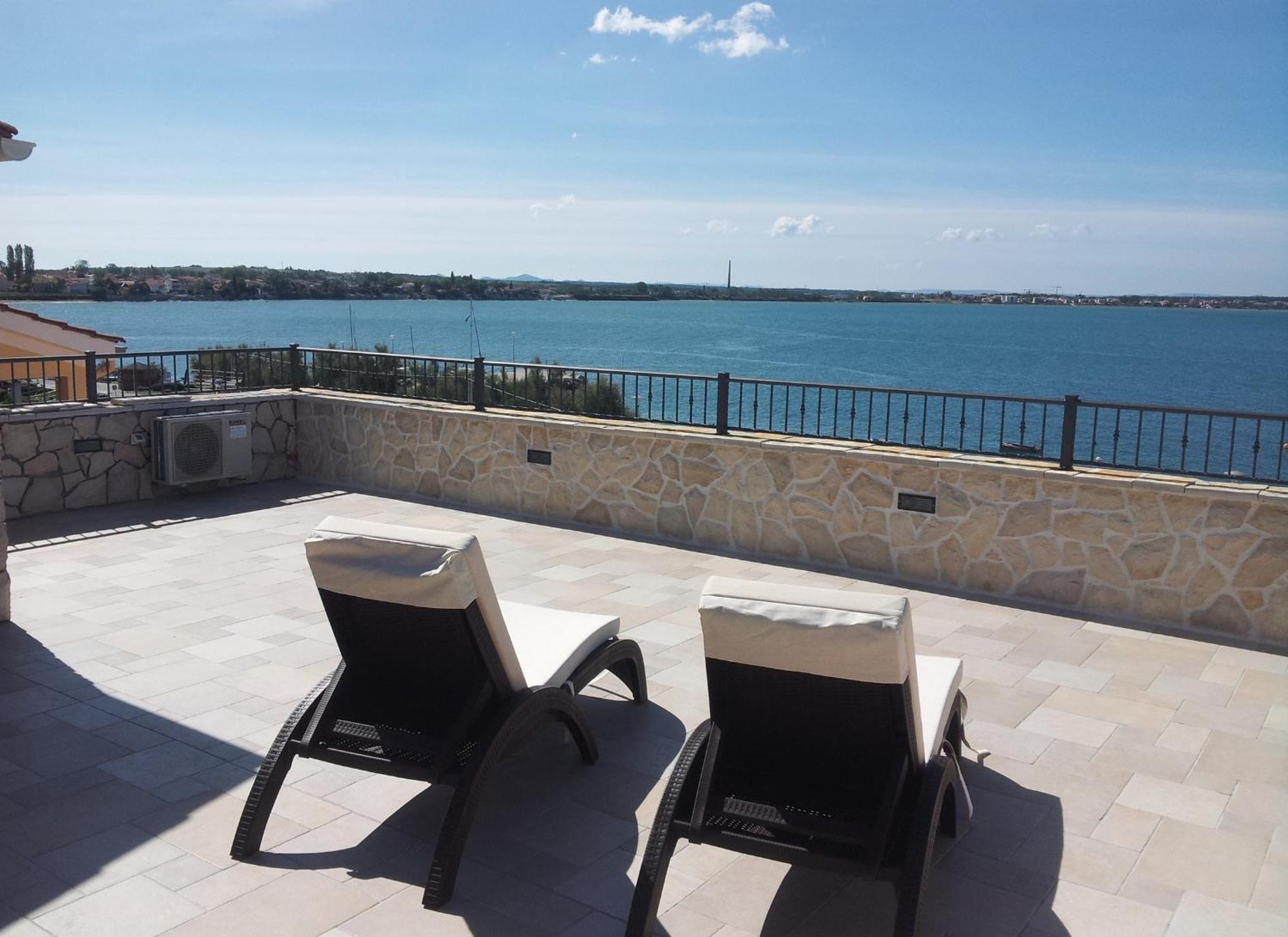 Sea View Apartments Nina Vrsi Ruang foto